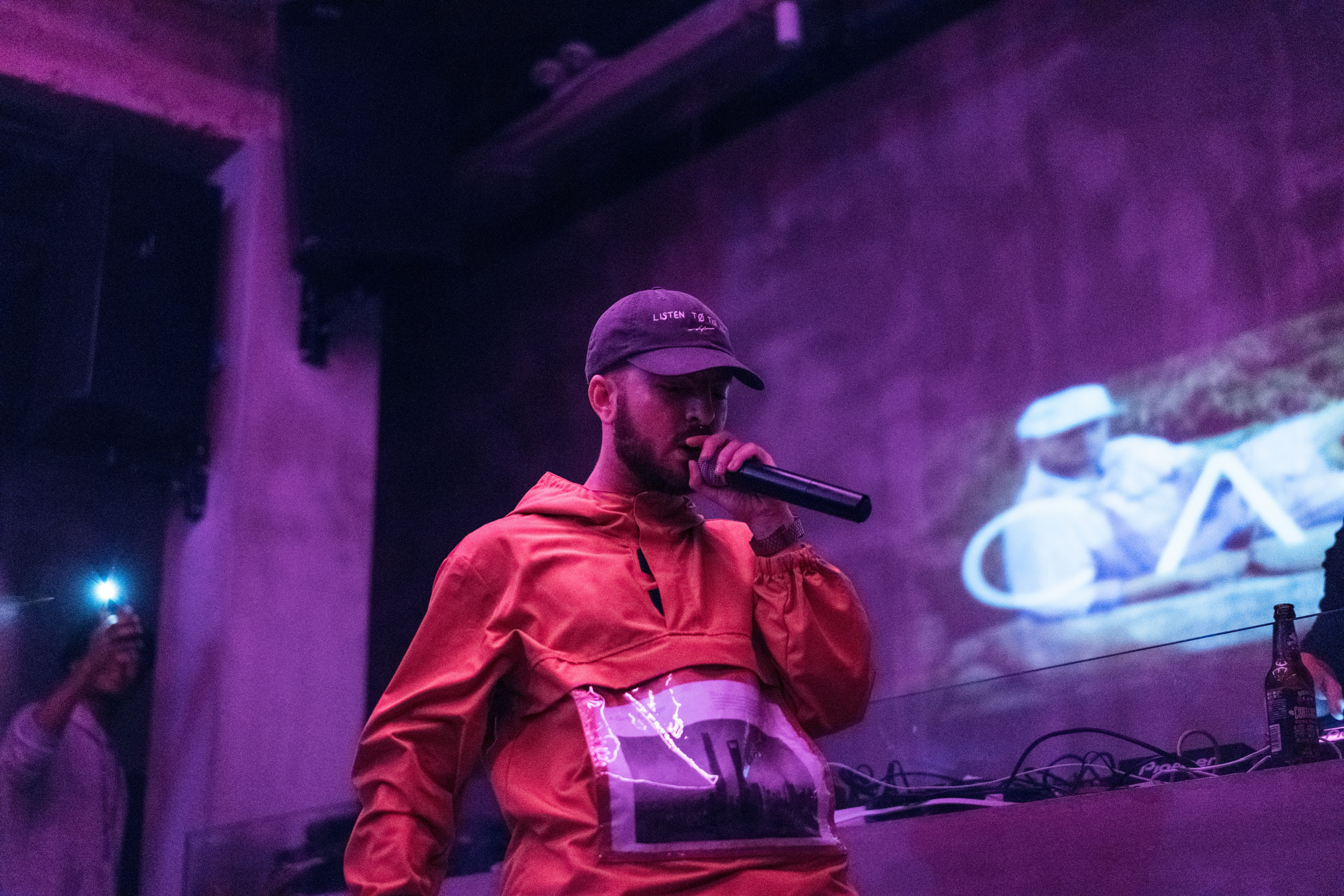 Neon Dave